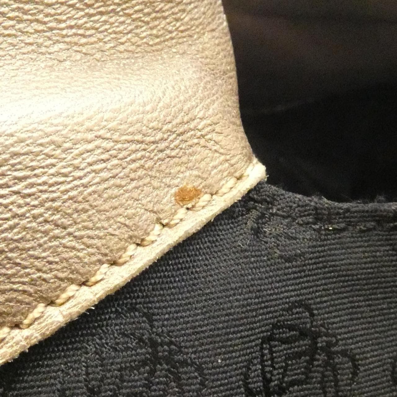 LOEWE 315 82 B52 Handbag
