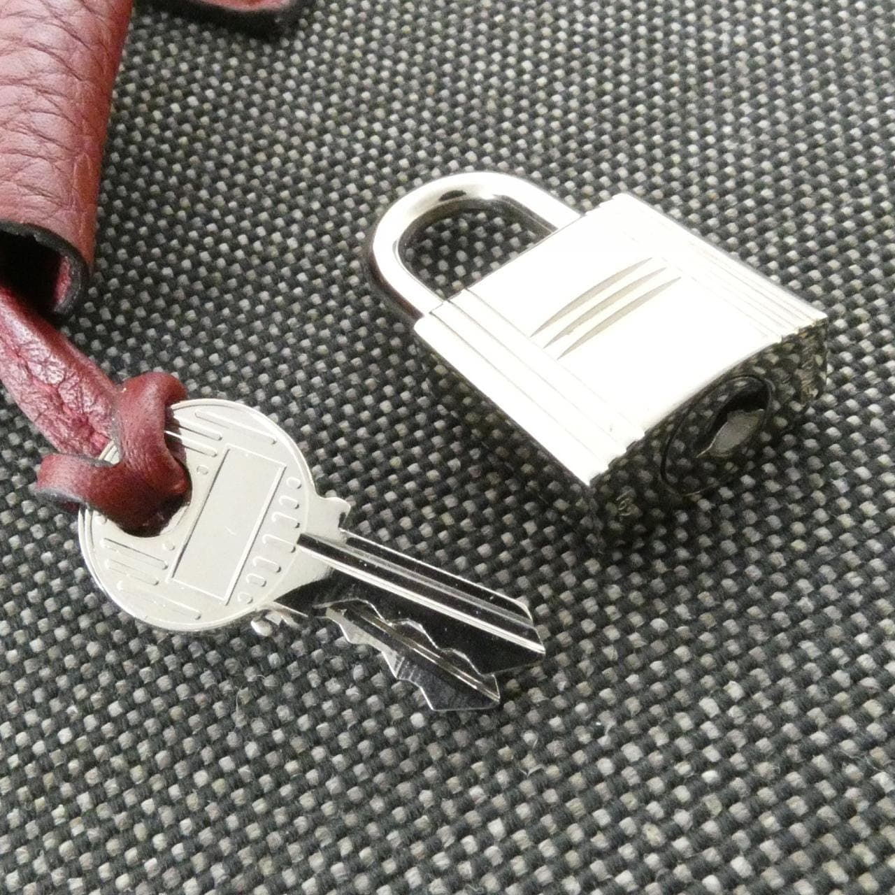 HERMES Handbag Clemence