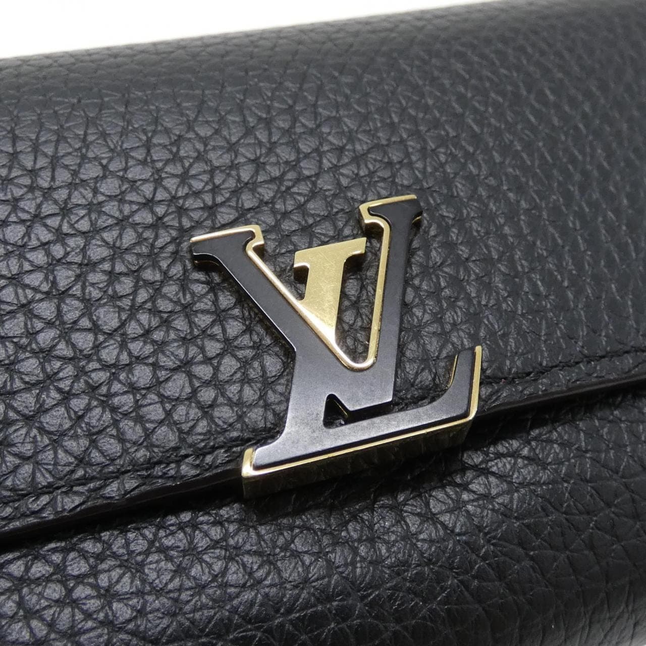 LOUIS VUITTON Capucines M62157 Wallet