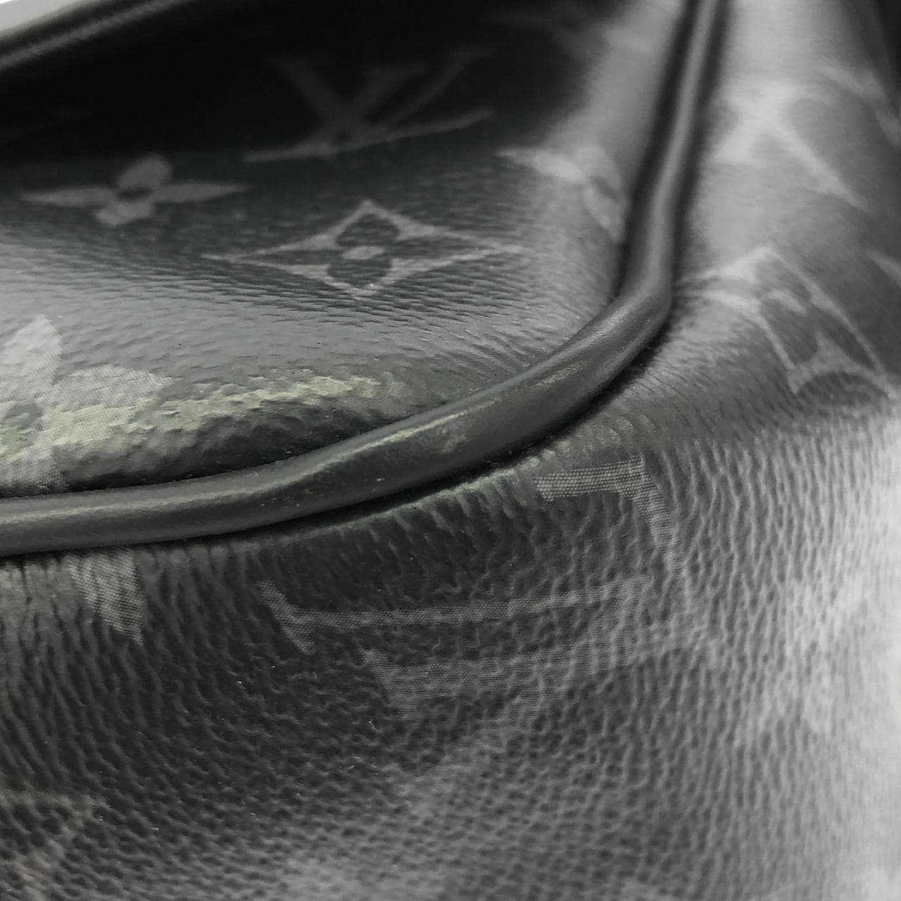 LOUIS VUITTON Eclipse M46685 Shoulder Monogram
