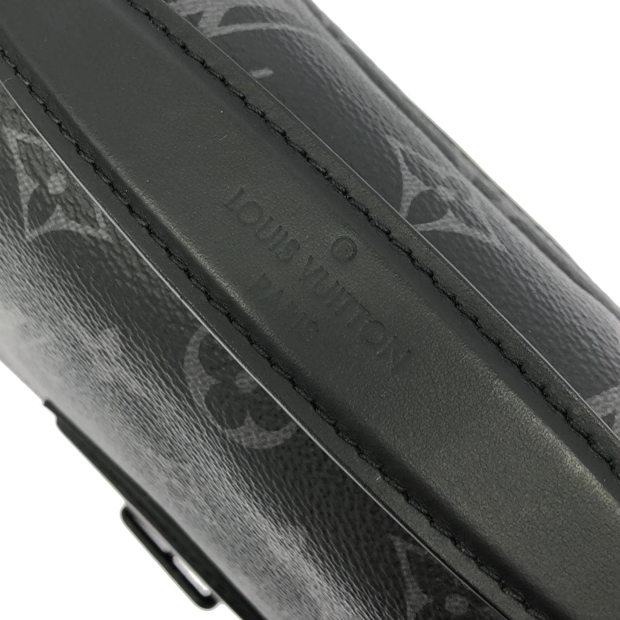 LOUIS VUITTON Eclipse M46685 Shoulder Monogram