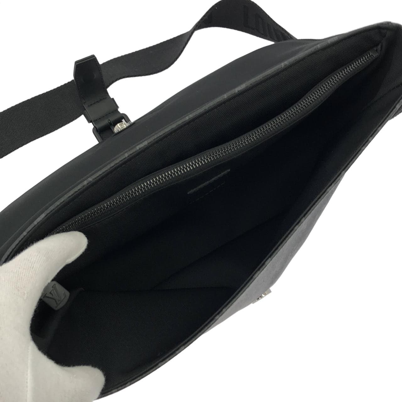 LOUIS VUITTON Eclipse M46685 Shoulder Monogram