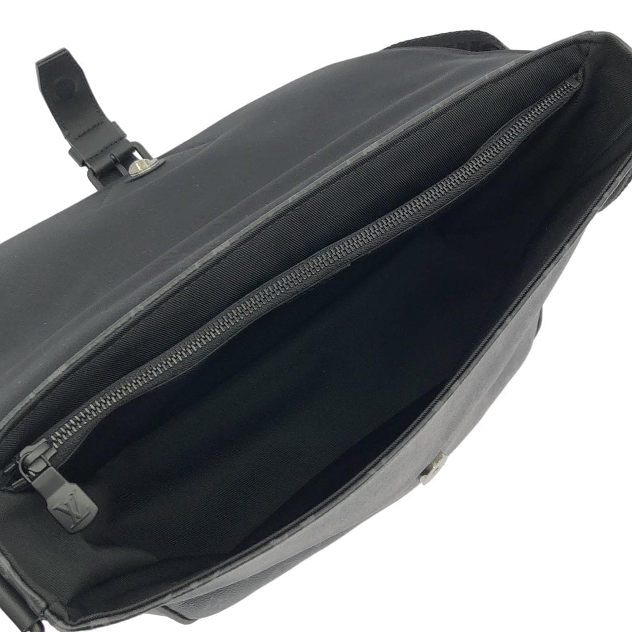 LOUIS VUITTON Eclipse M46685 Shoulder Monogram