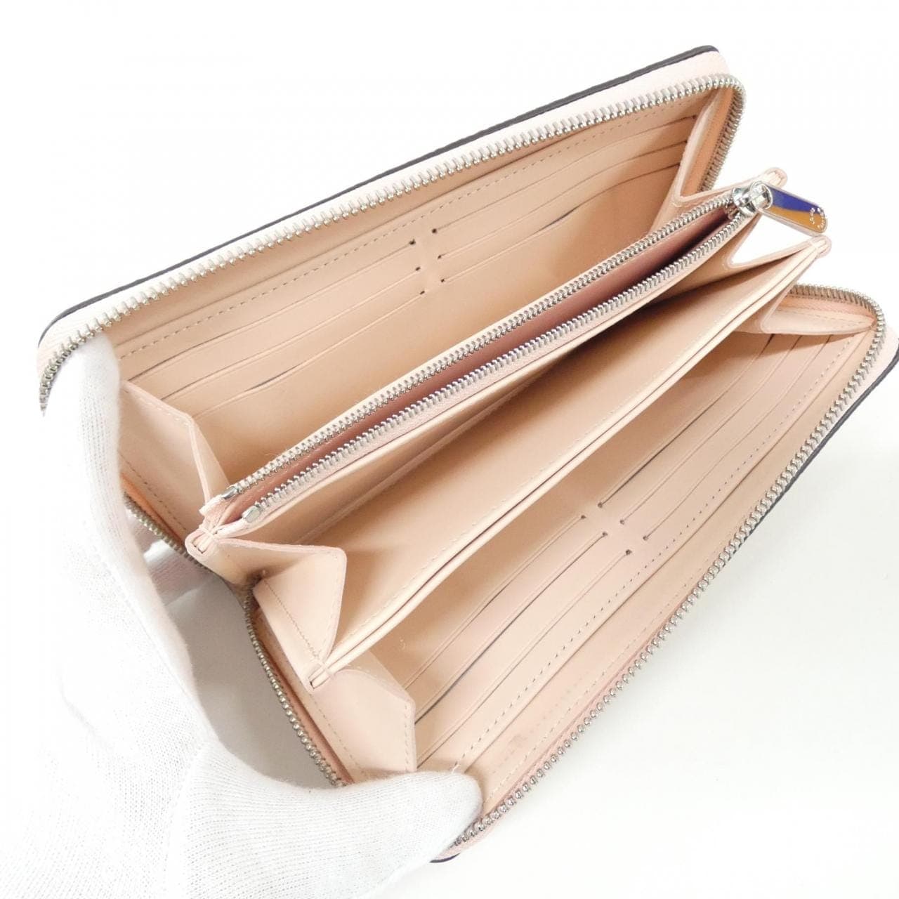 LOUIS VUITTON Mahina M82755 Wallet