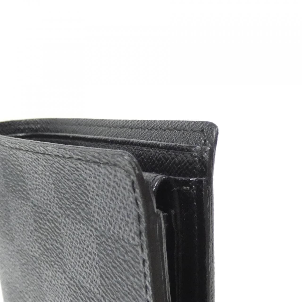 LOUIS VUITTON N62664 Wallet Damier