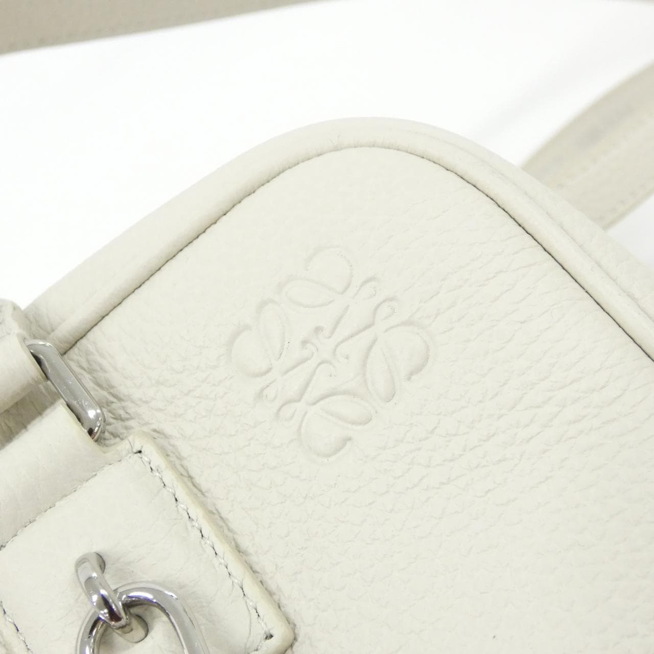 LOEWE Amazona A039N07X02 Handbag