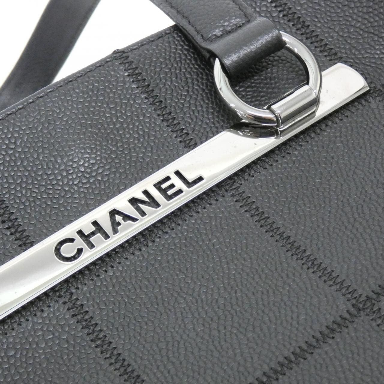CHANEL 26136 Handbag Grained Calfskin
