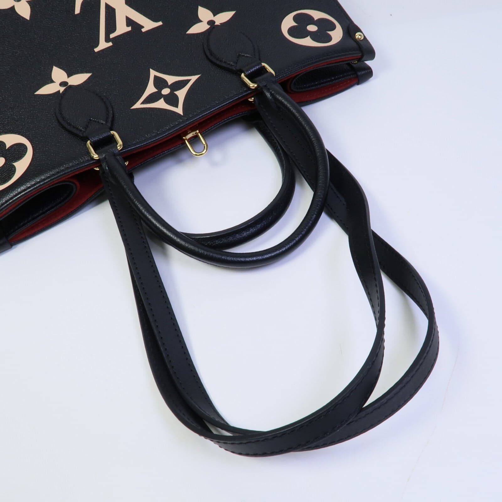 LOUIS VUITTON OnTheGo M45495 2-Way Bag Calfskin
