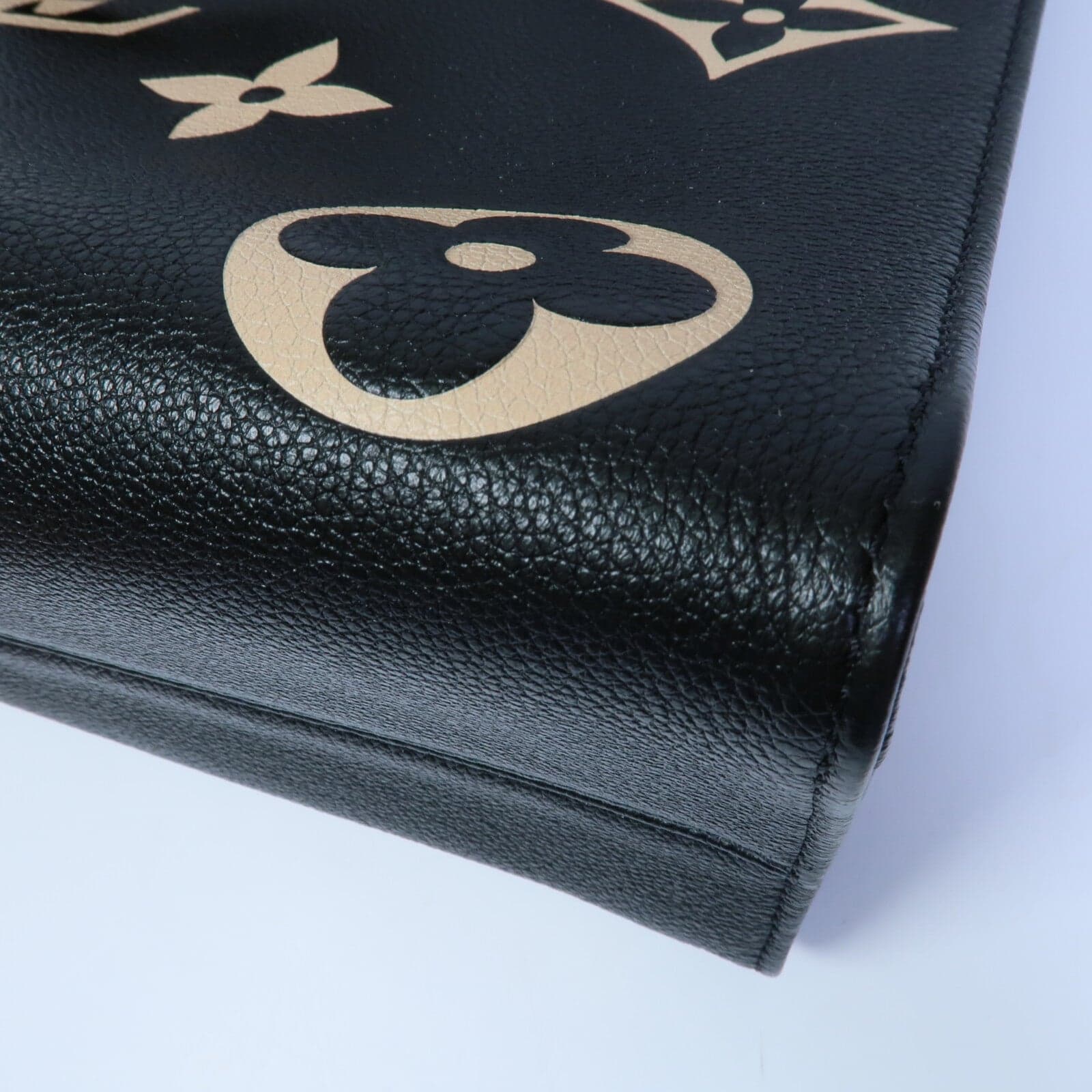 LOUIS VUITTON OnTheGo M45495 2-Way Bag Calfskin