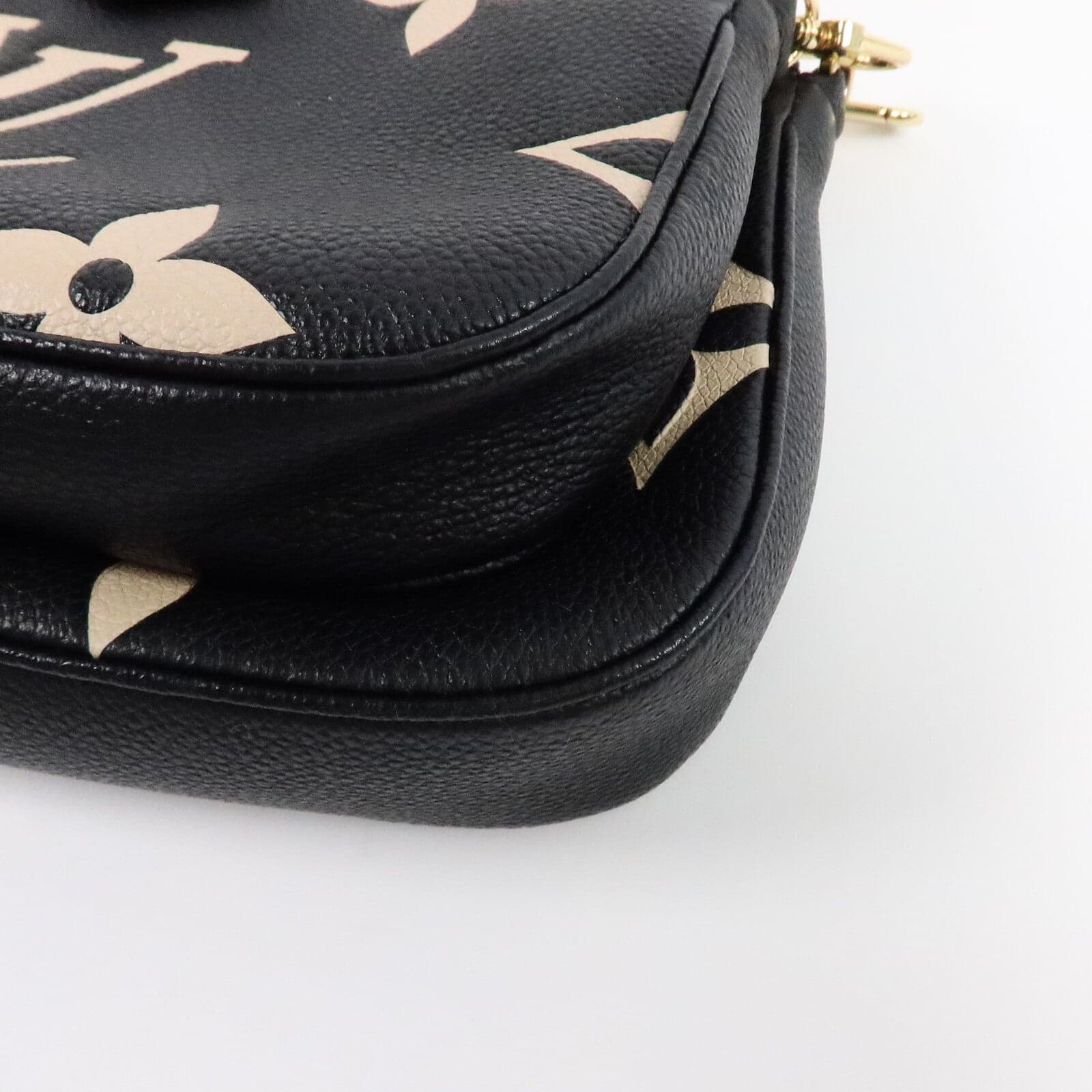 LOUIS VUITTON Multi Pochette M45777 2-Way Bag Calfskin