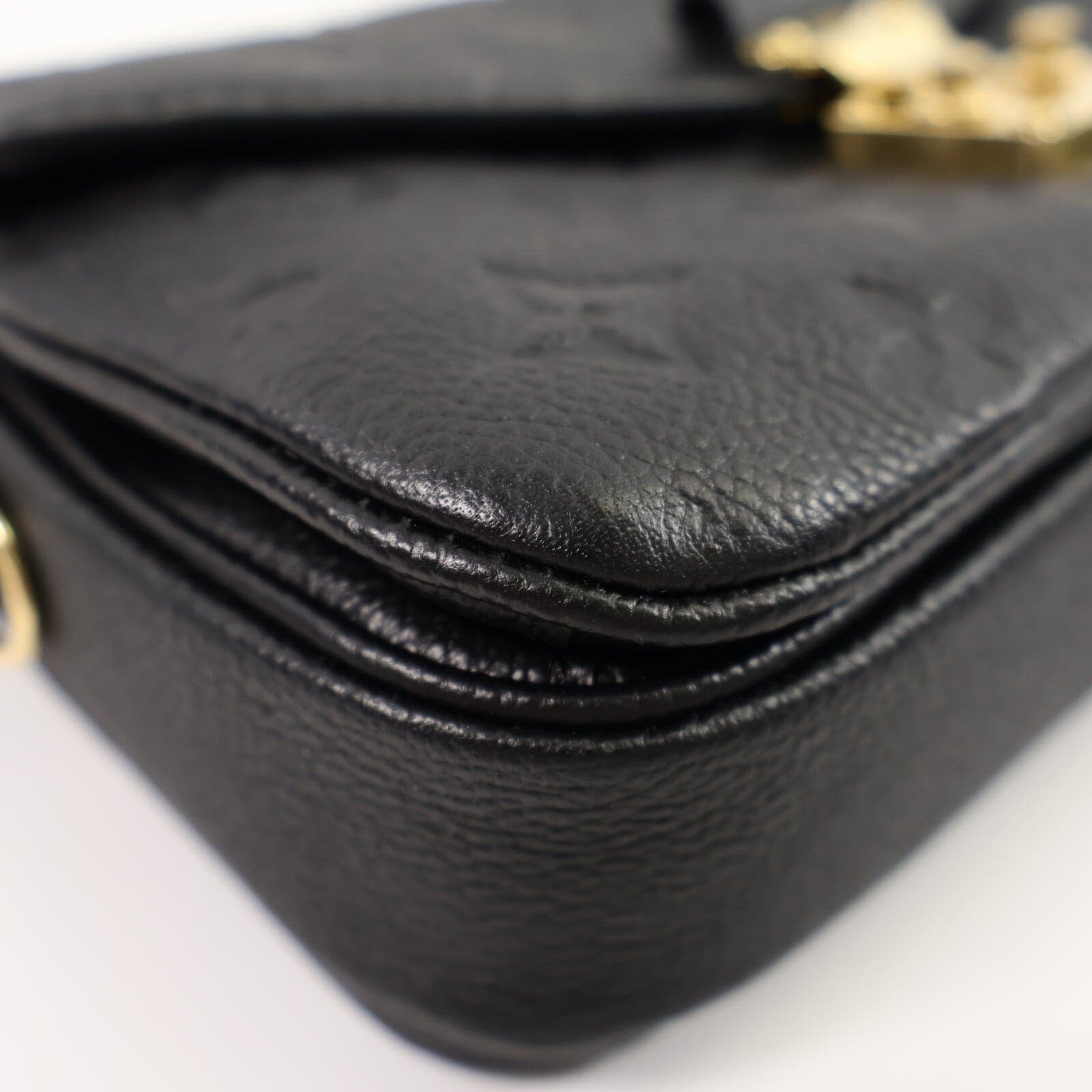 LOUIS VUITTON Pochette Metis M46595 2-Way Bag Calfskin