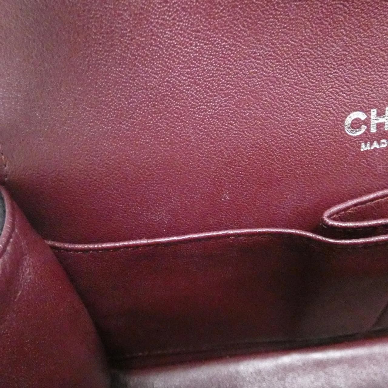 CHANEL Matelasse 1113 Shoulder Grained Calfskin
