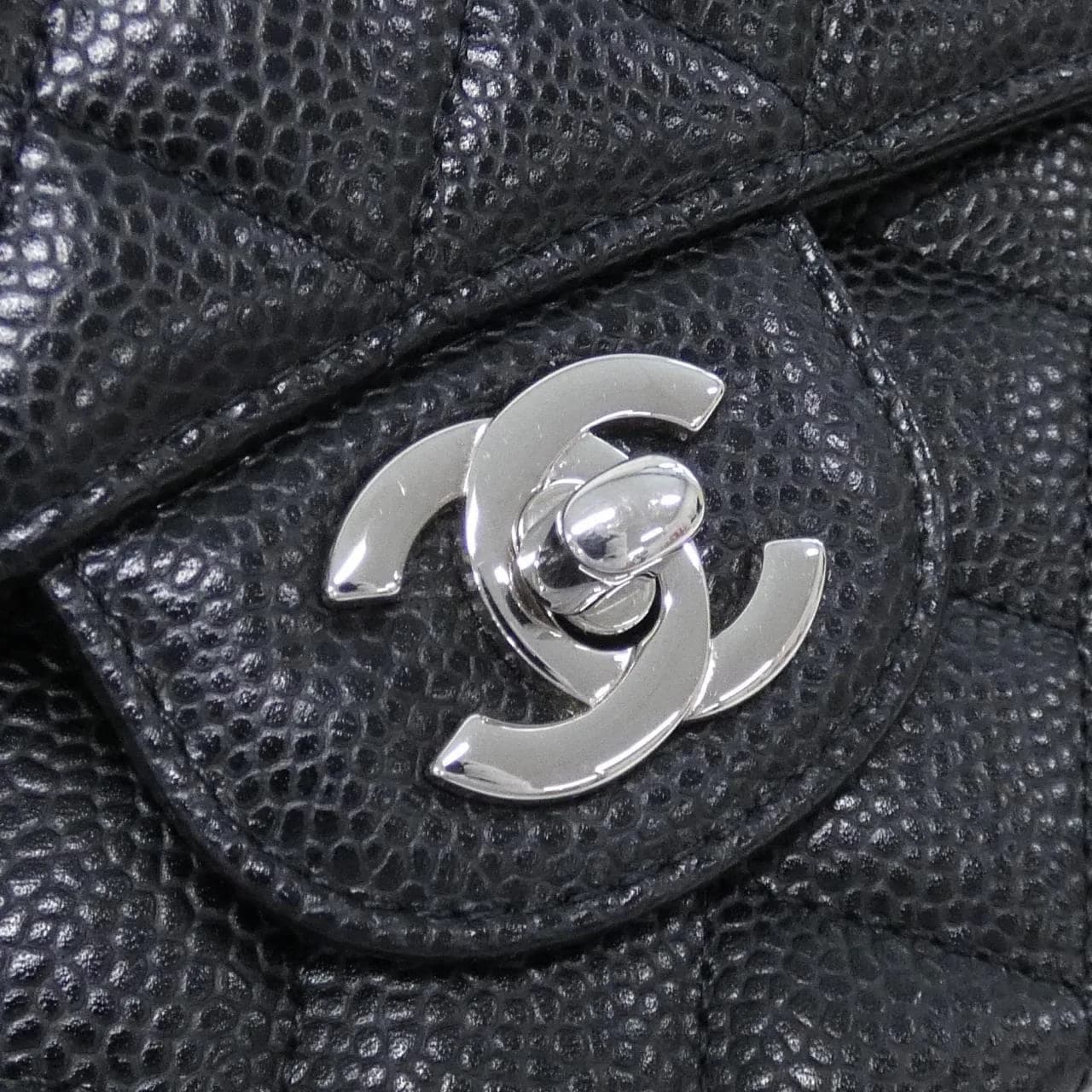 CHANEL Matelasse 1112 Shoulder Grained Calfskin