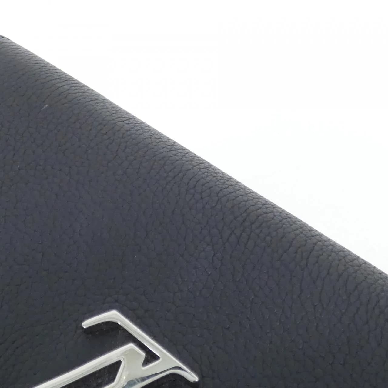 LOUIS VUITTON M62622 Wallet