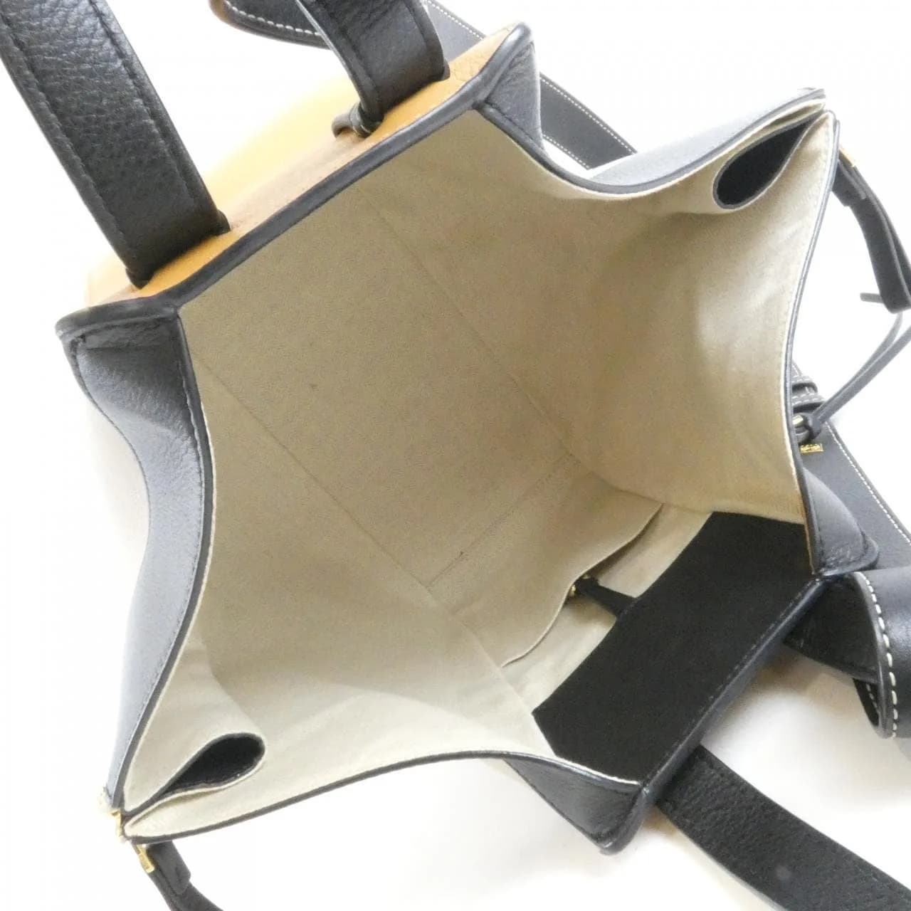 LOEWE Hammock 387 30PS35 Shoulder
