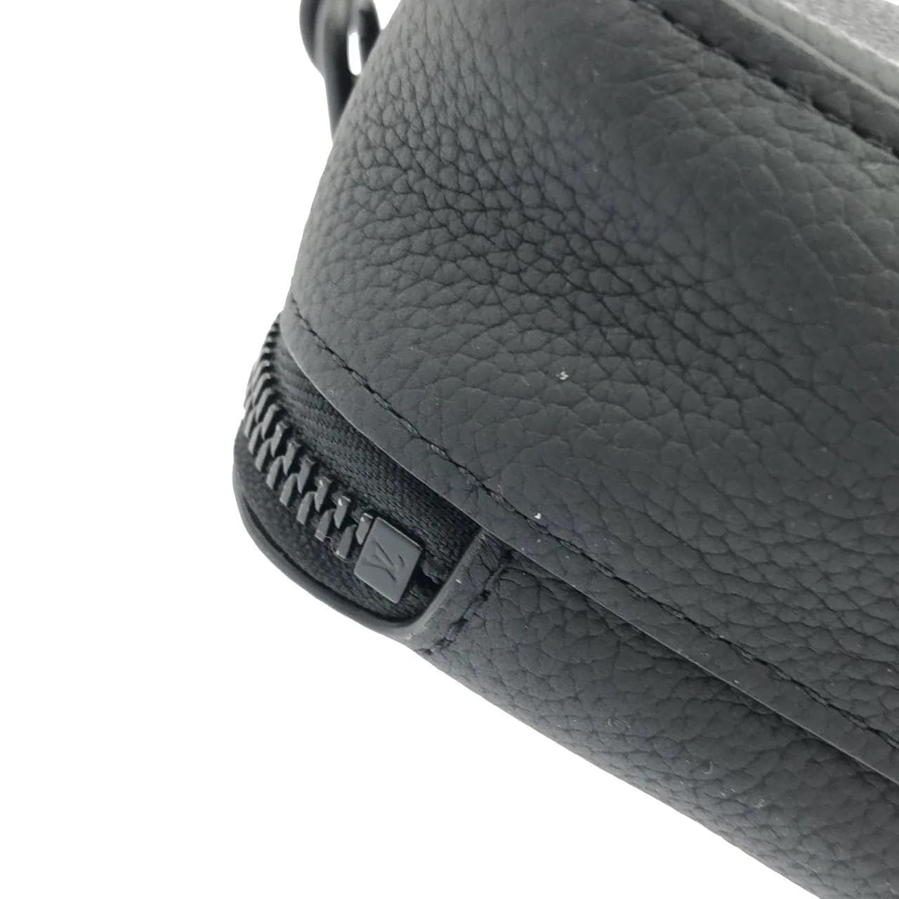 LOUIS VUITTON M59161 Shoulder Lambskin