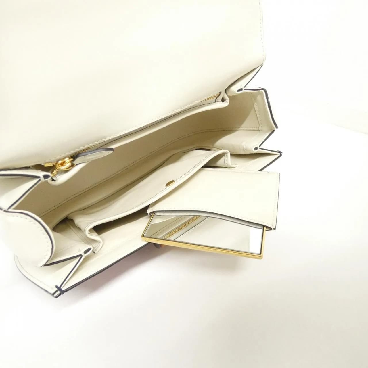 GUCCI 672206 Handbag Leather