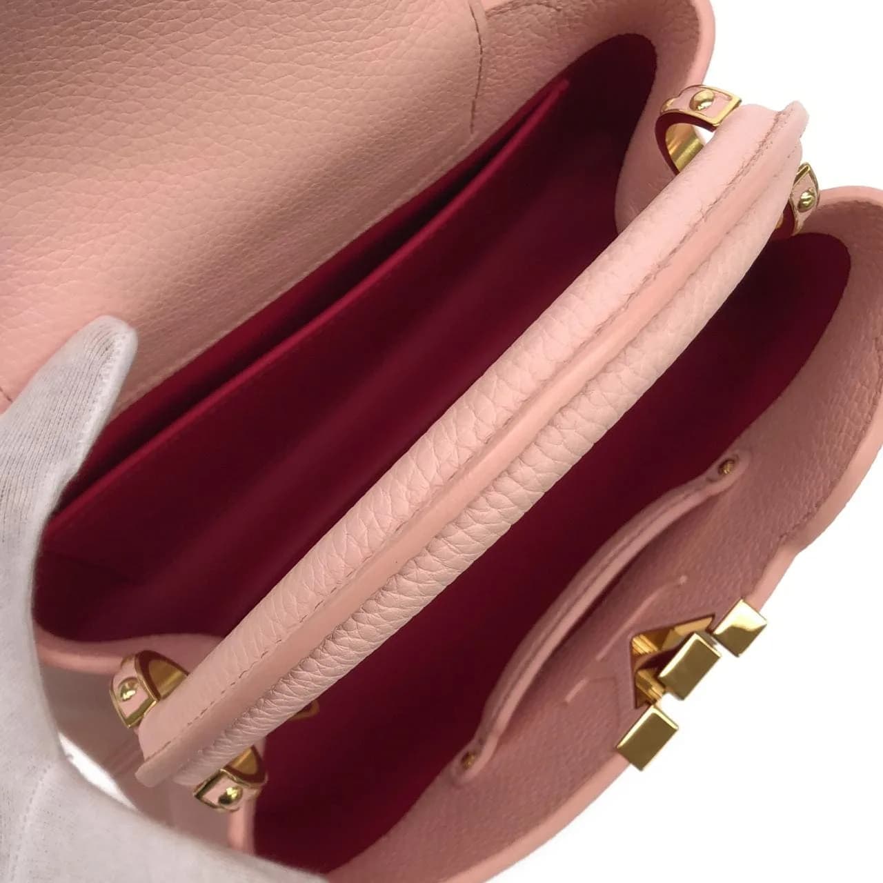 LOUIS VUITTON Capucines M14100 Handbag Patent Leather