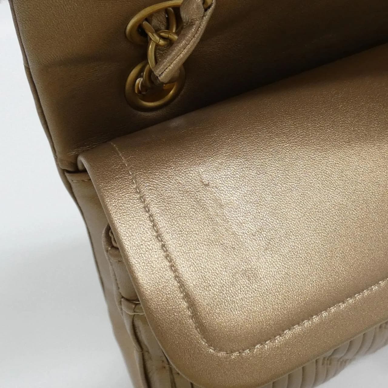 CHANEL Matelasse 1112 Shoulder Lambskin