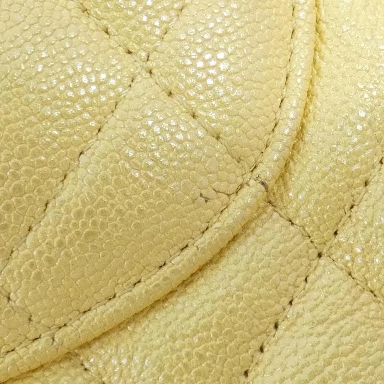 CHANEL Matelasse 1112 Shoulder Grained Calfskin