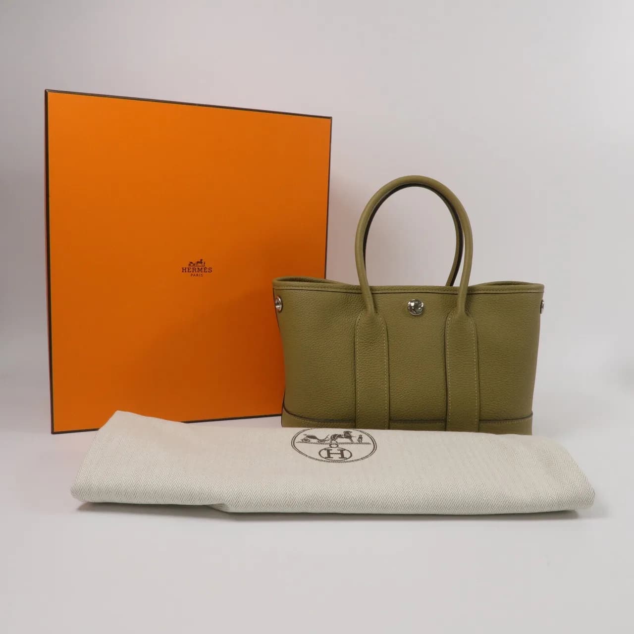 HERMES Handbag Calfskin