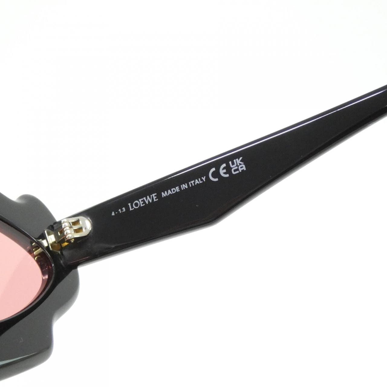 LOEWE LW40109U Sunglasses