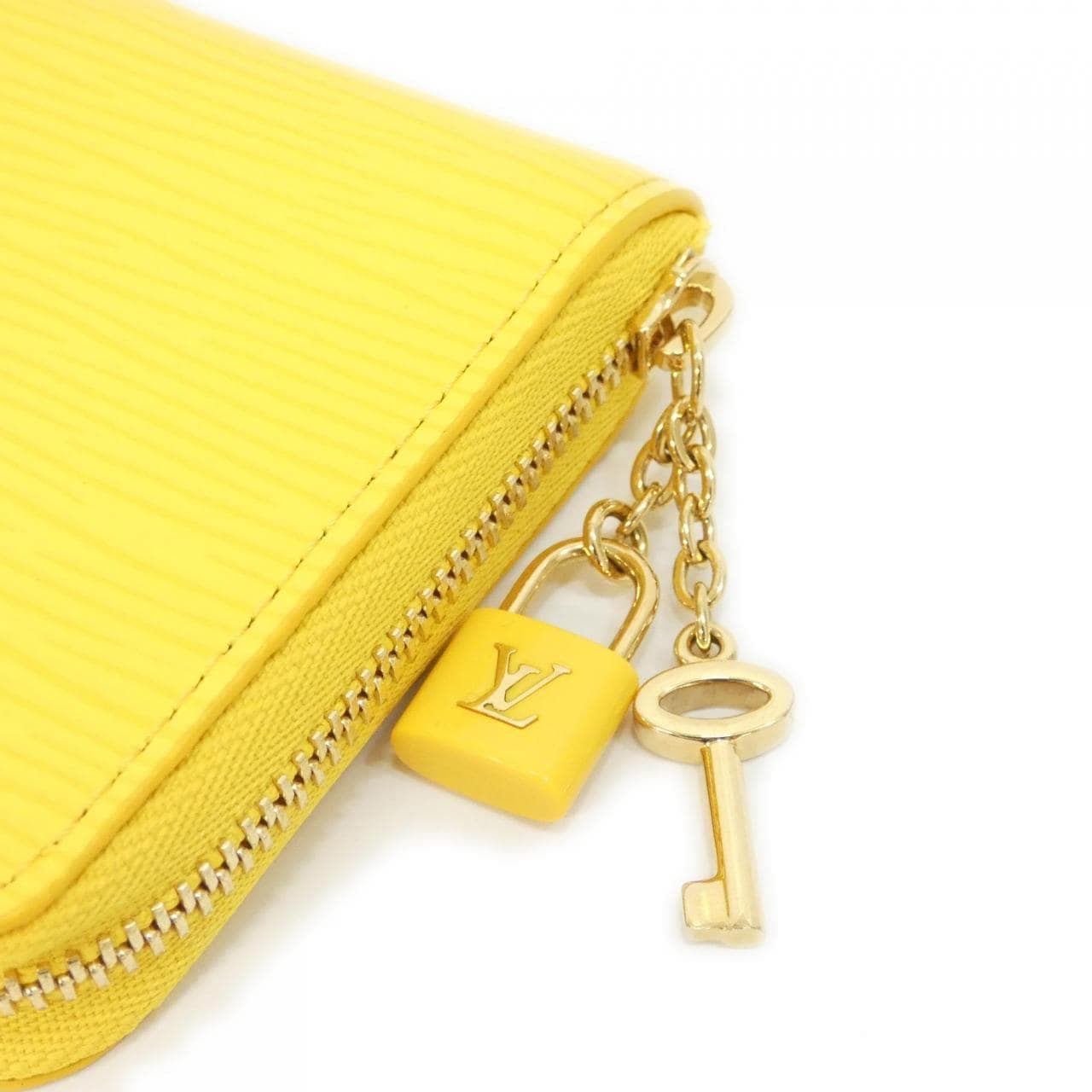 LOUIS VUITTON M13615 Coin Case Epi