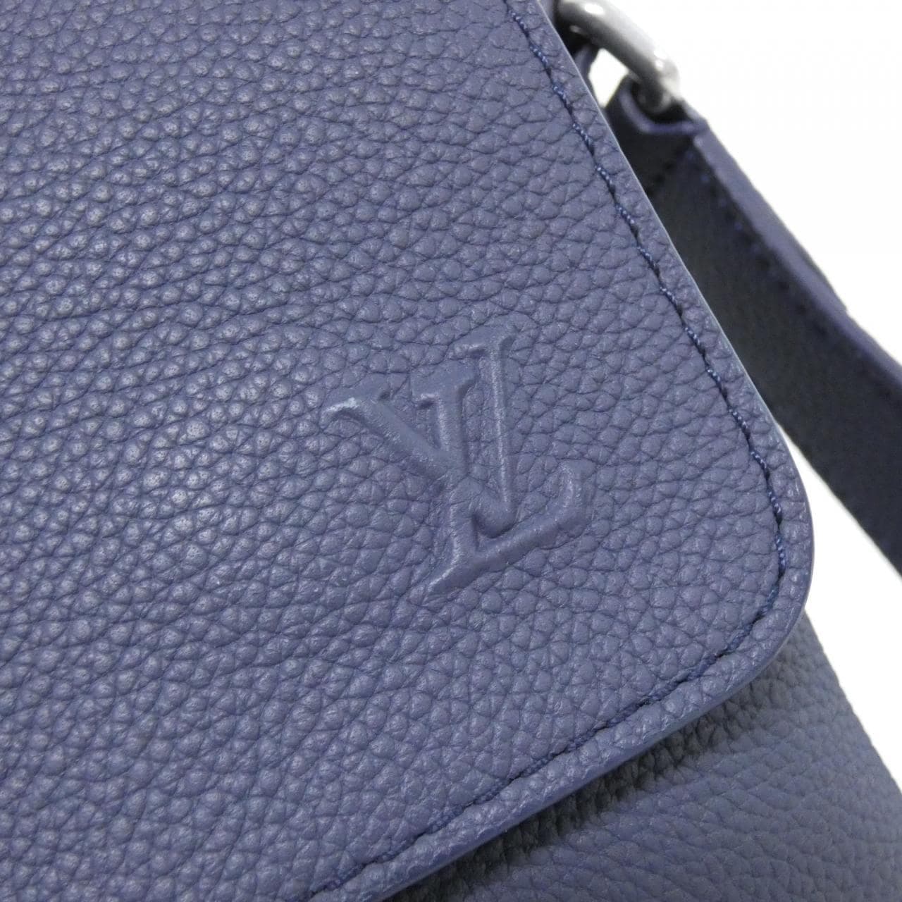 LOUIS VUITTON M15260 Shoulder Lambskin