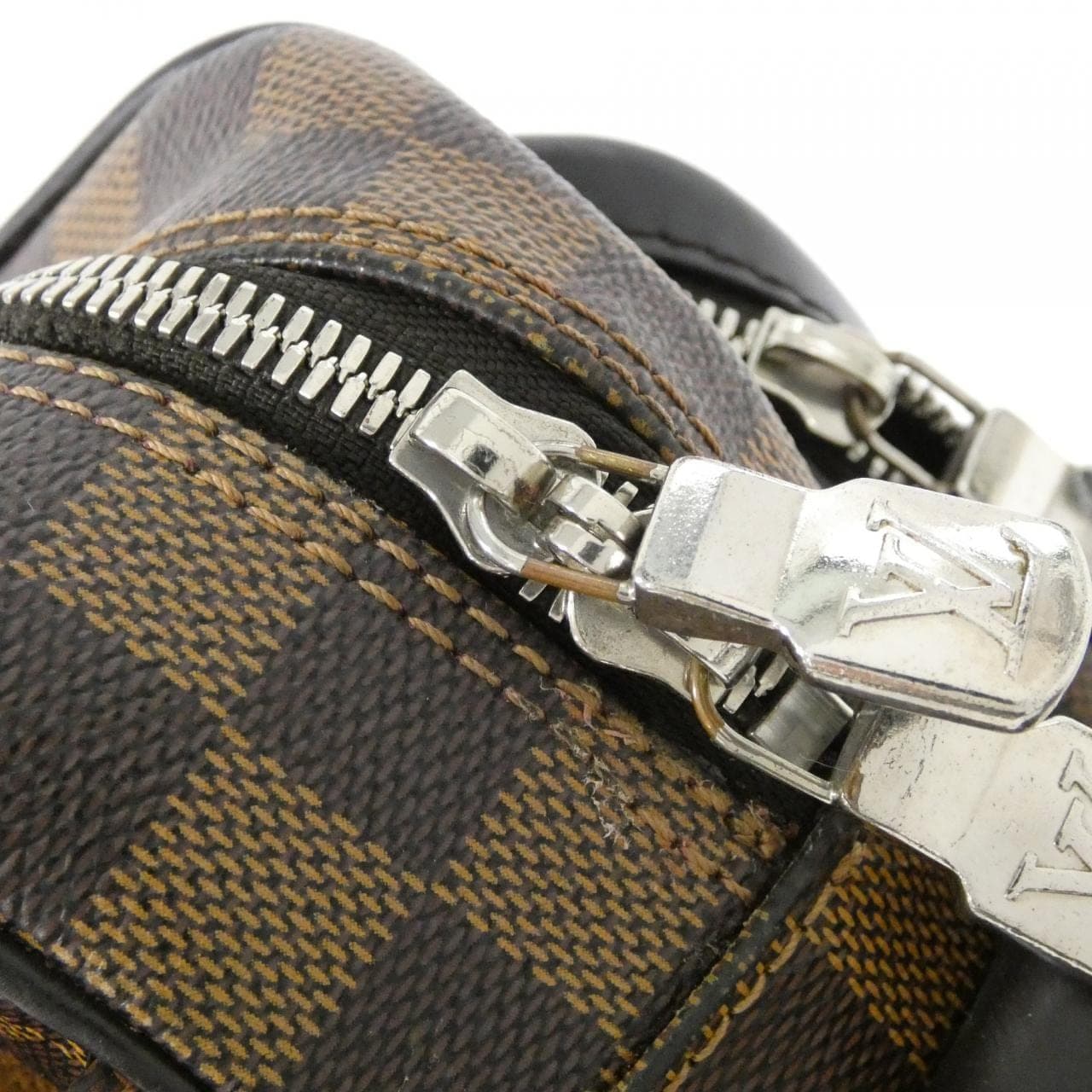 LOUIS VUITTON Nile N42704 Shoulder Damier