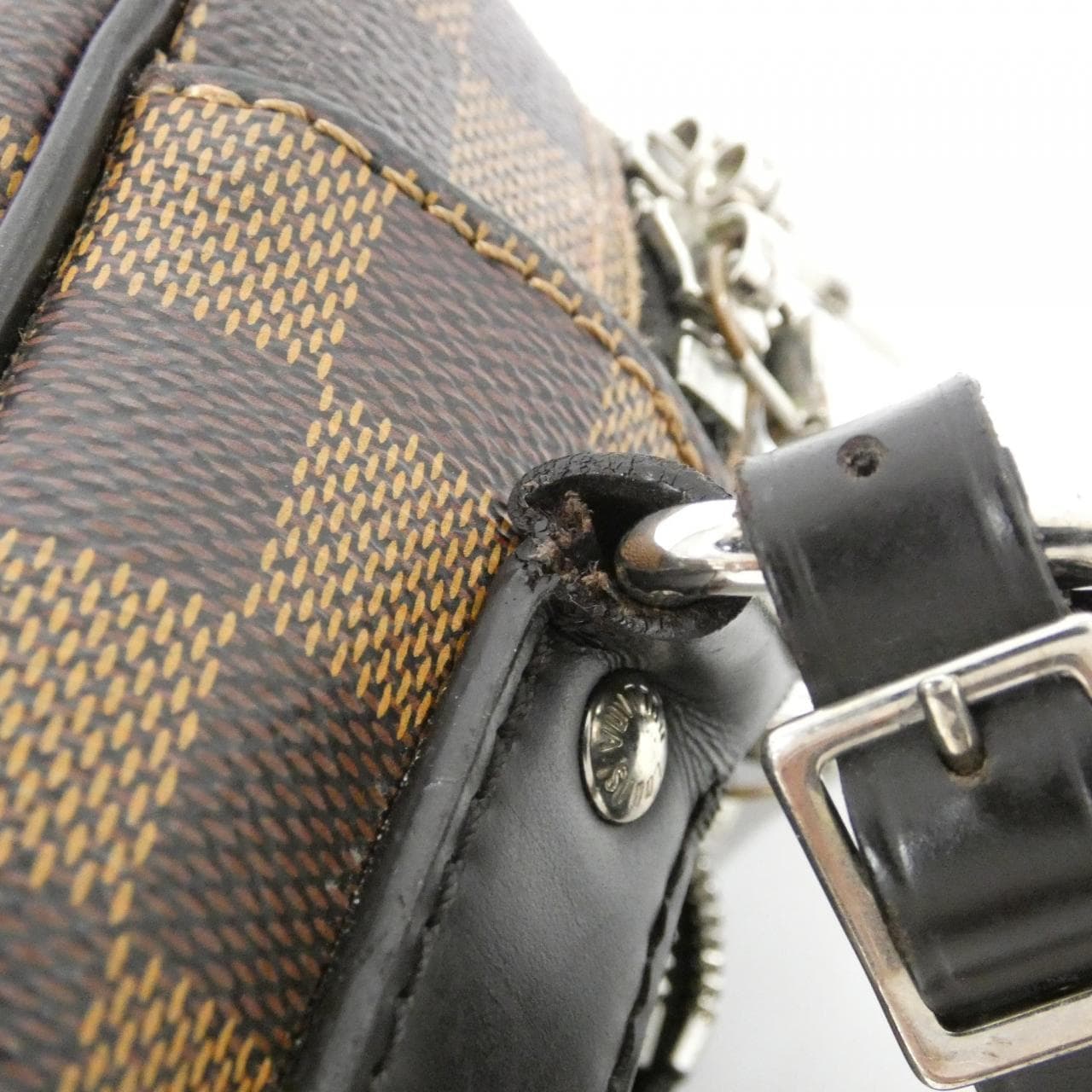 LOUIS VUITTON Nile N42704 Shoulder Damier