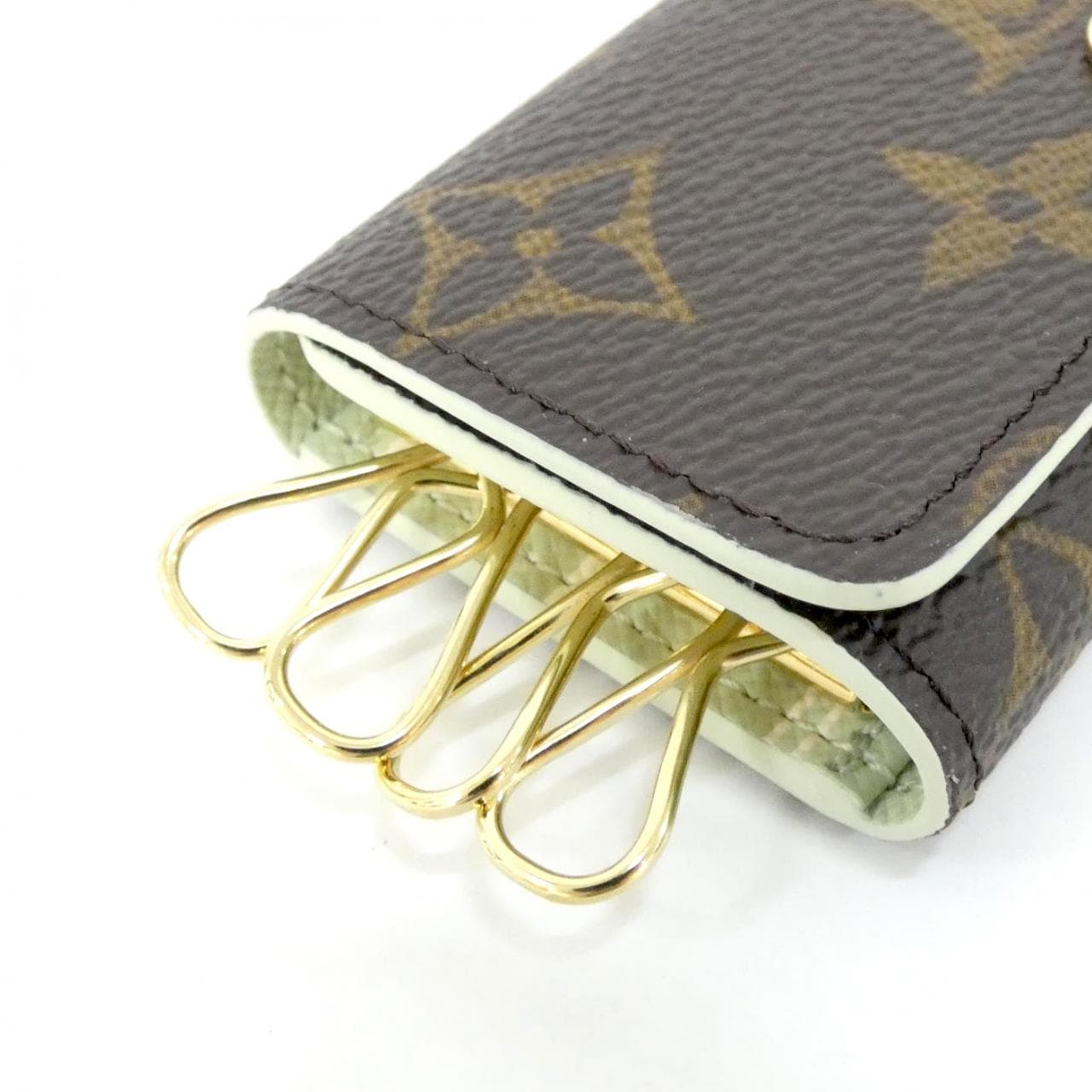 LOUIS VUITTON M2A364 Key Case Monogram