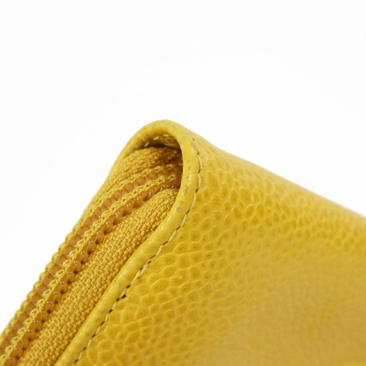 CHANEL Wallet Caviar Leather
