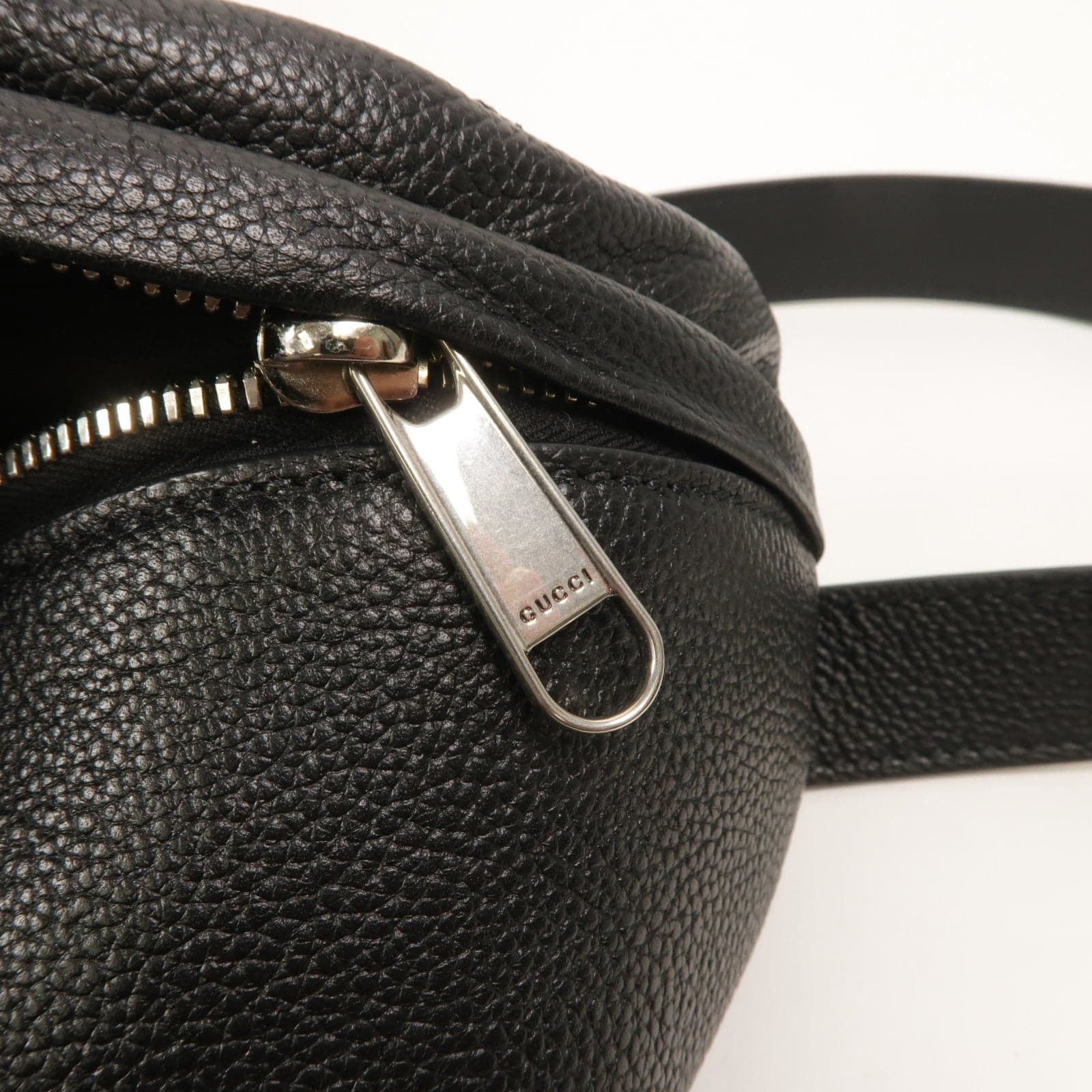 LOUIS VUITTON 768111 Belt Bag Calfskin