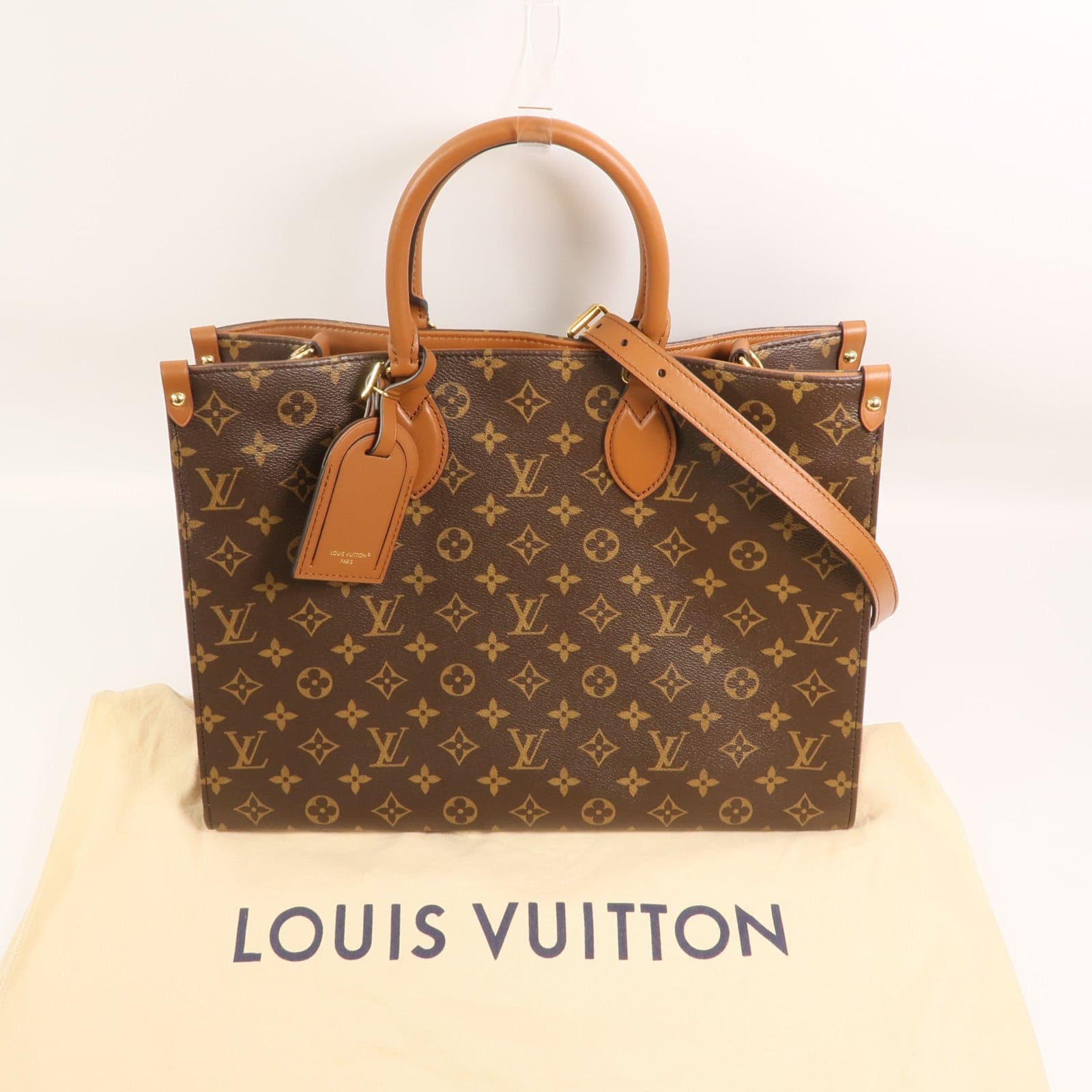 LOUIS VUITTON OnTheGo M14235 Shoulder Bag Coated Canvas