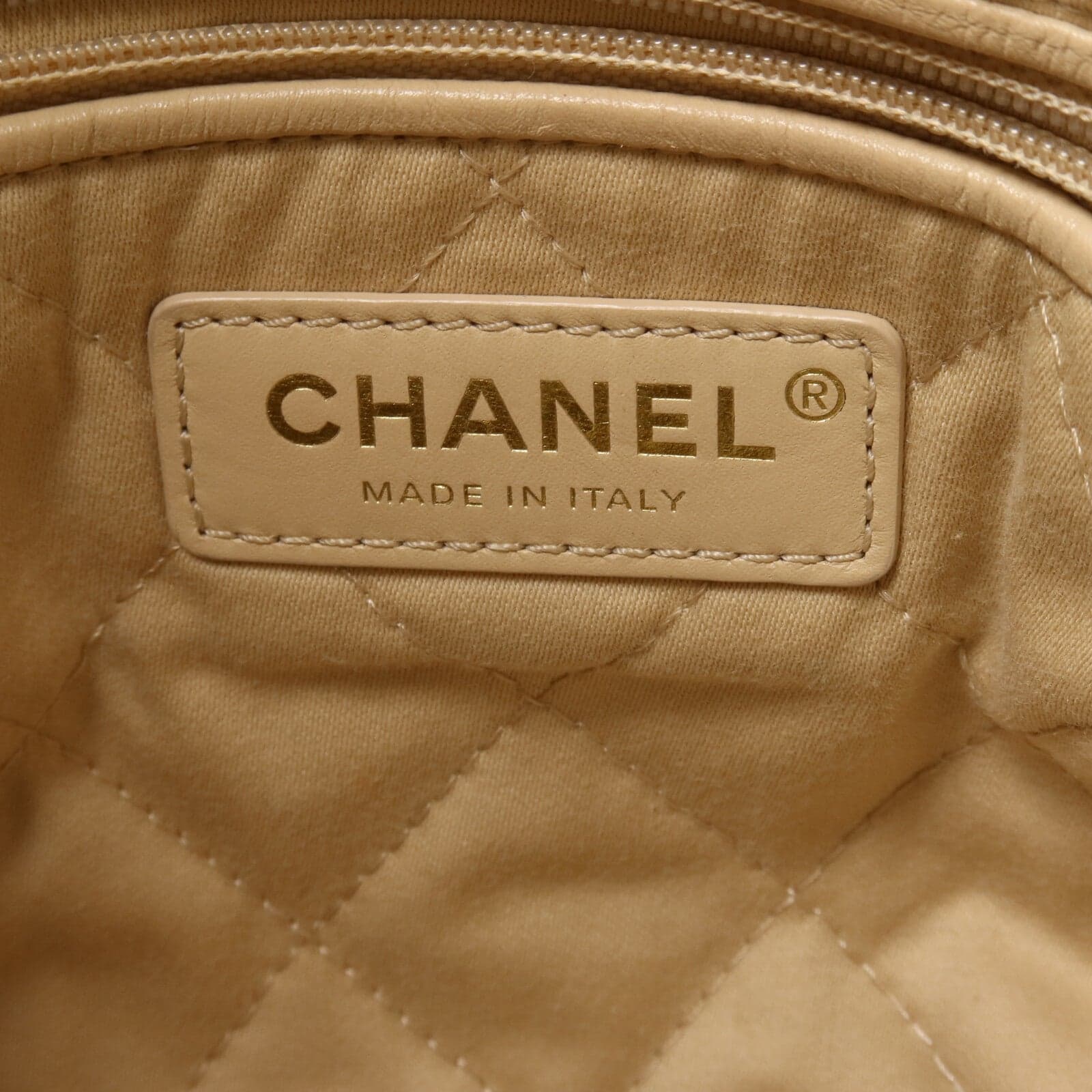 LOUIS VUITTON AS3261 Tote Bag Lambskin
