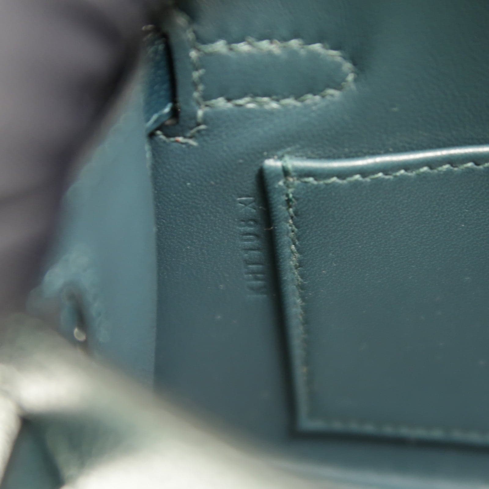 LOUIS VUITTON Handbag Leather