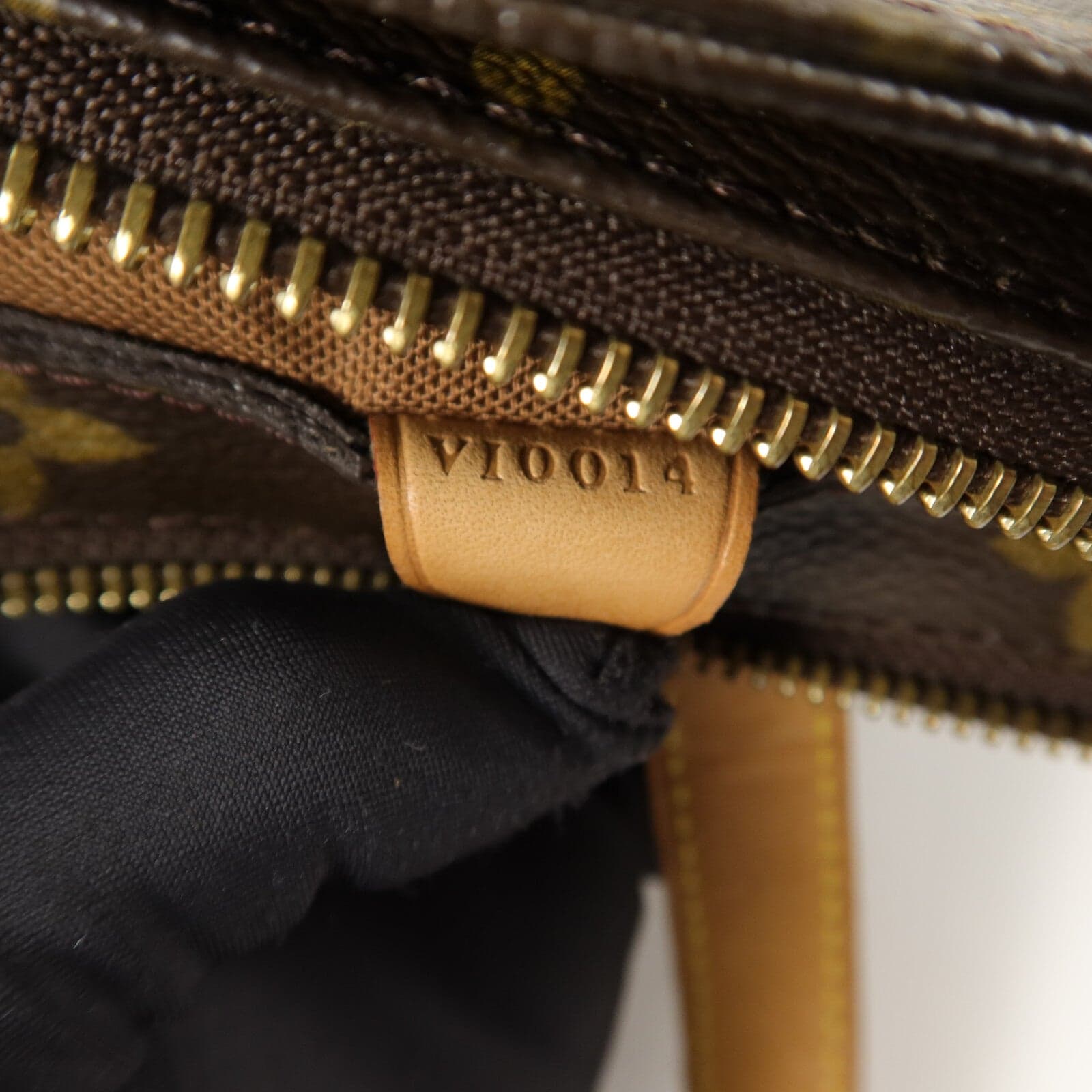 LOUIS VUITTON M51148 Shoulder Bag Coated Canvas