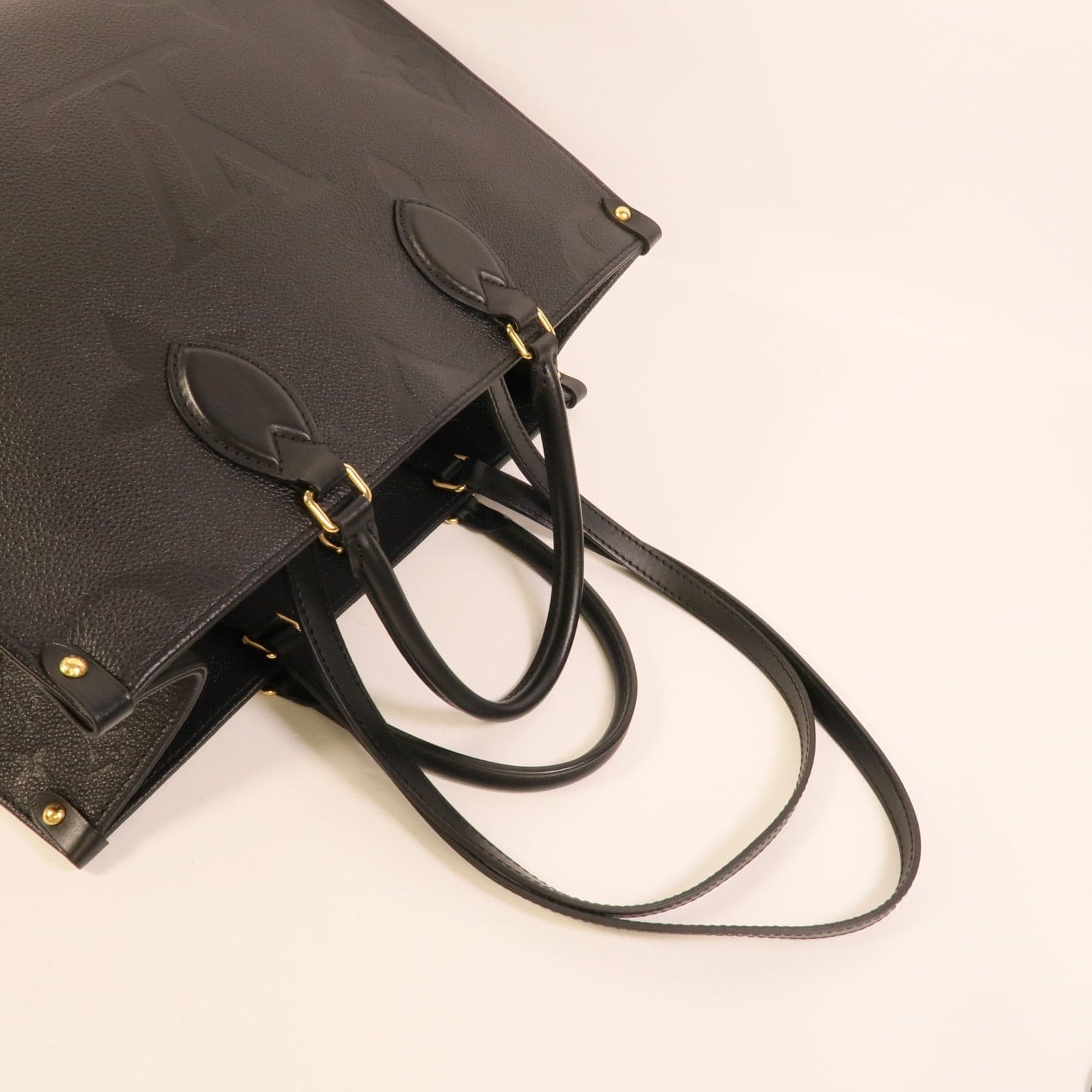 LOUIS VUITTON OnTheGo M45595 2-Way Bag Calfskin