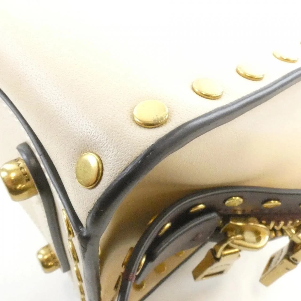 COACH CC380 Handbag Leather