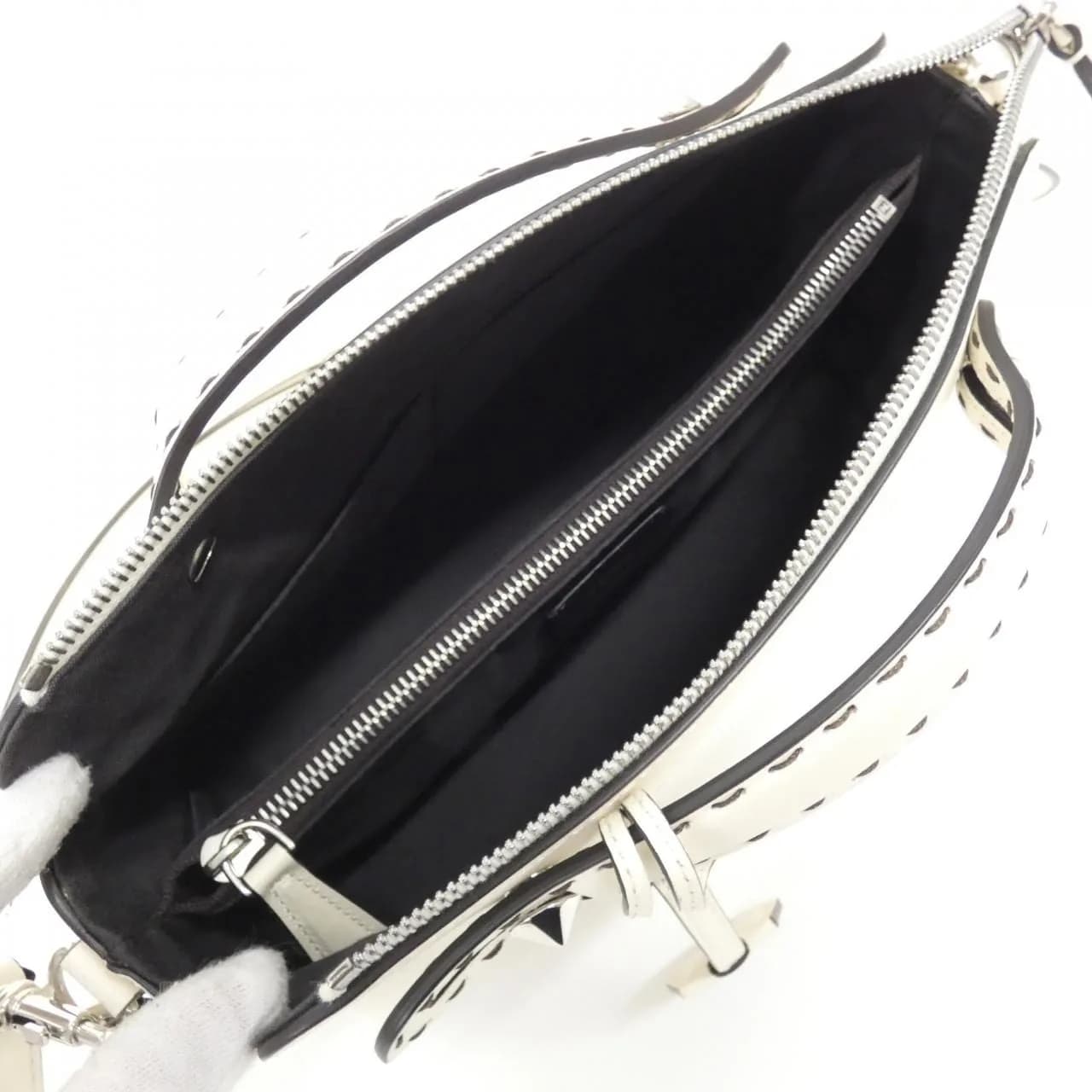 FENDI By The Way 8BL146 AC9L Handbag