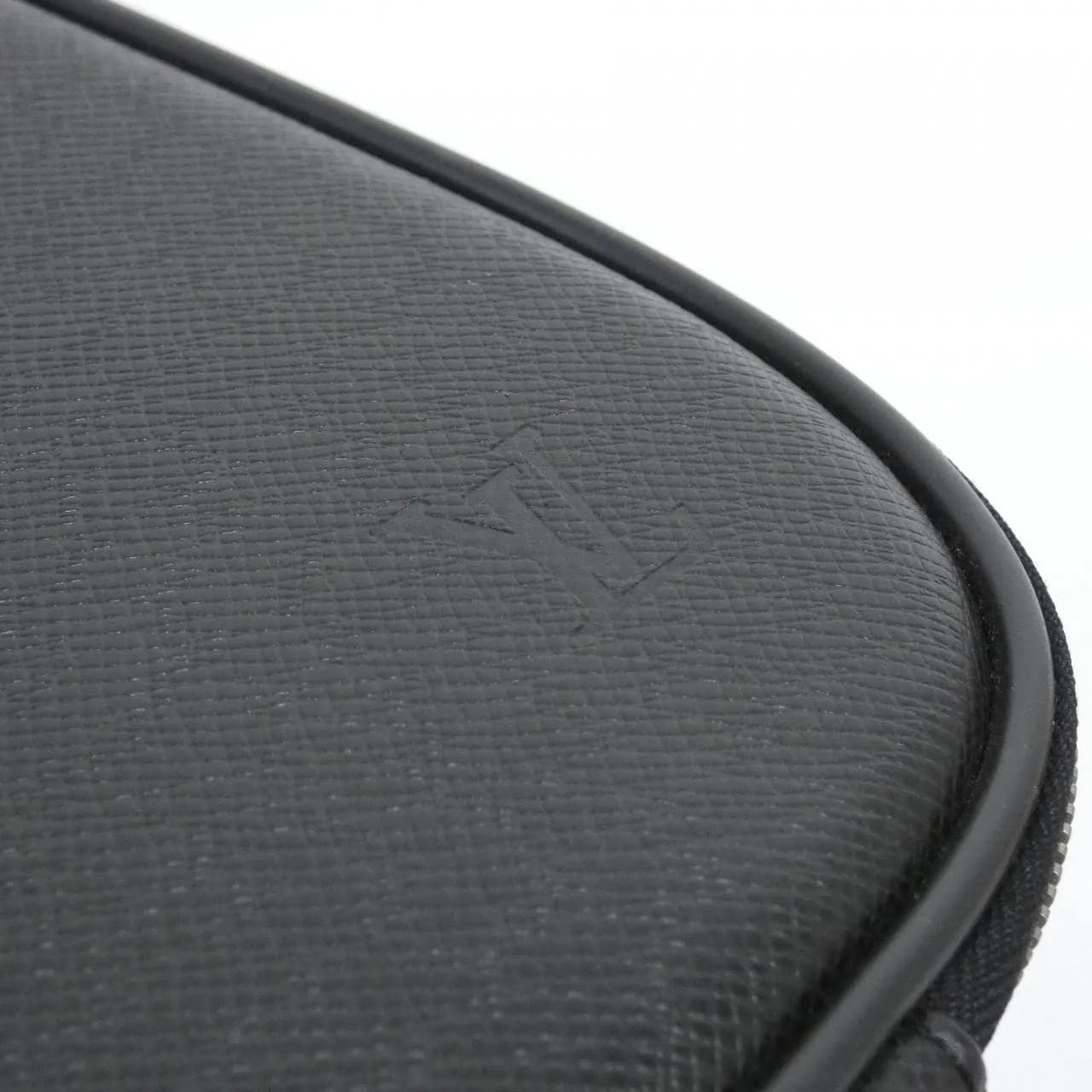 LOUIS VUITTON M32727 Bag