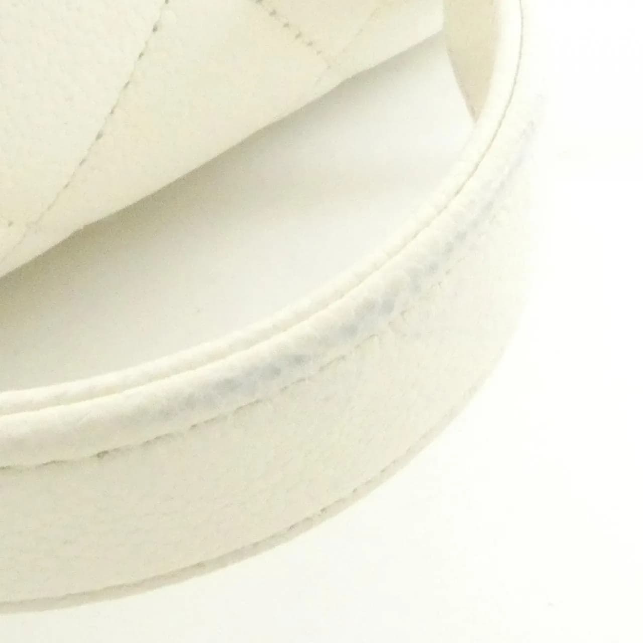 CHANEL 93749 Handbag Grained Calfskin
