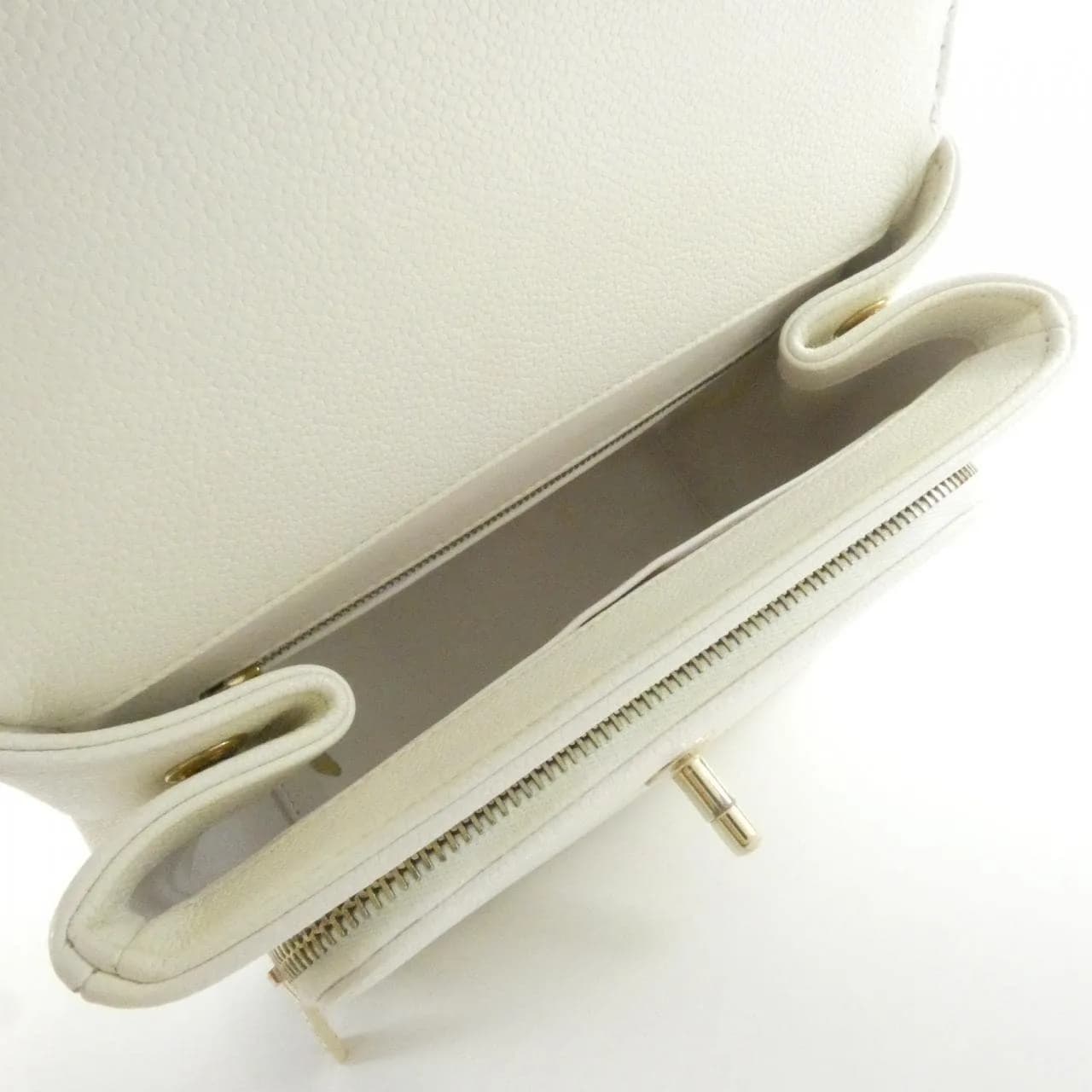 CHANEL 93749 Handbag Grained Calfskin