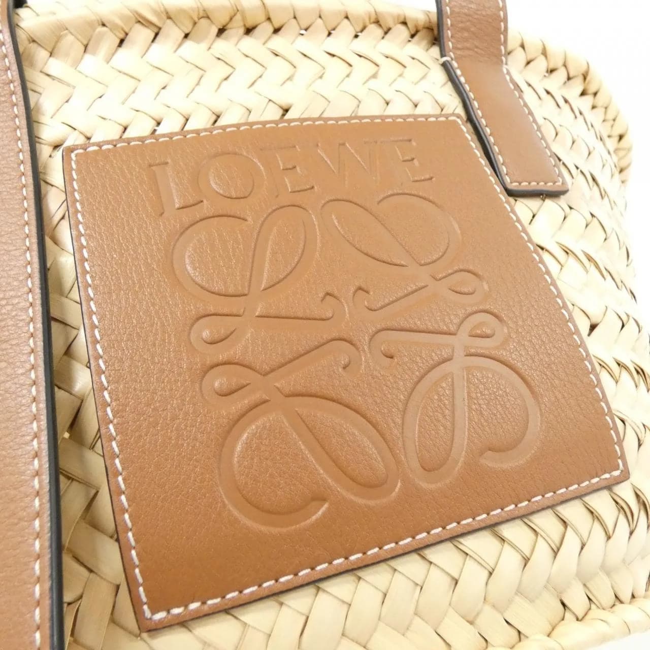 LOEWE 327 02 S93 Handbag