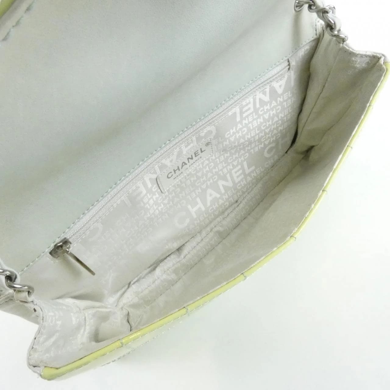 CHANEL 27197 Shoulder Patent Leather
