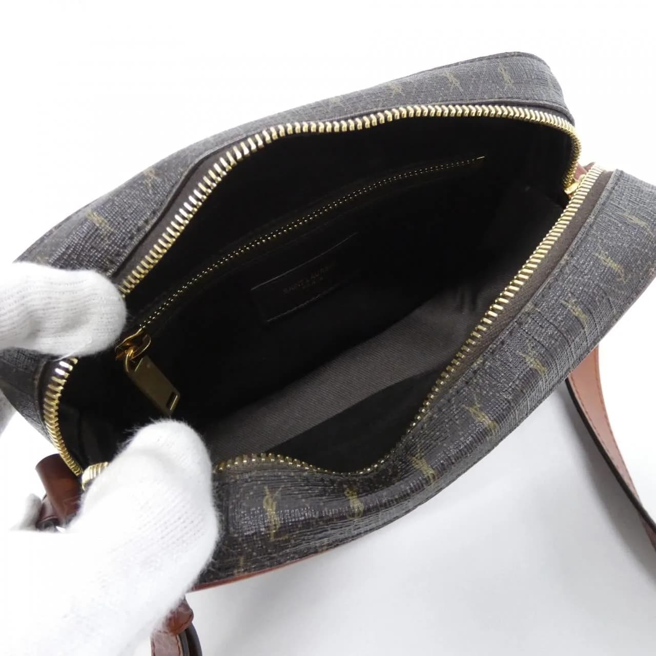 SAINT LAURENT 669957 2UY2W Shoulder Monogram