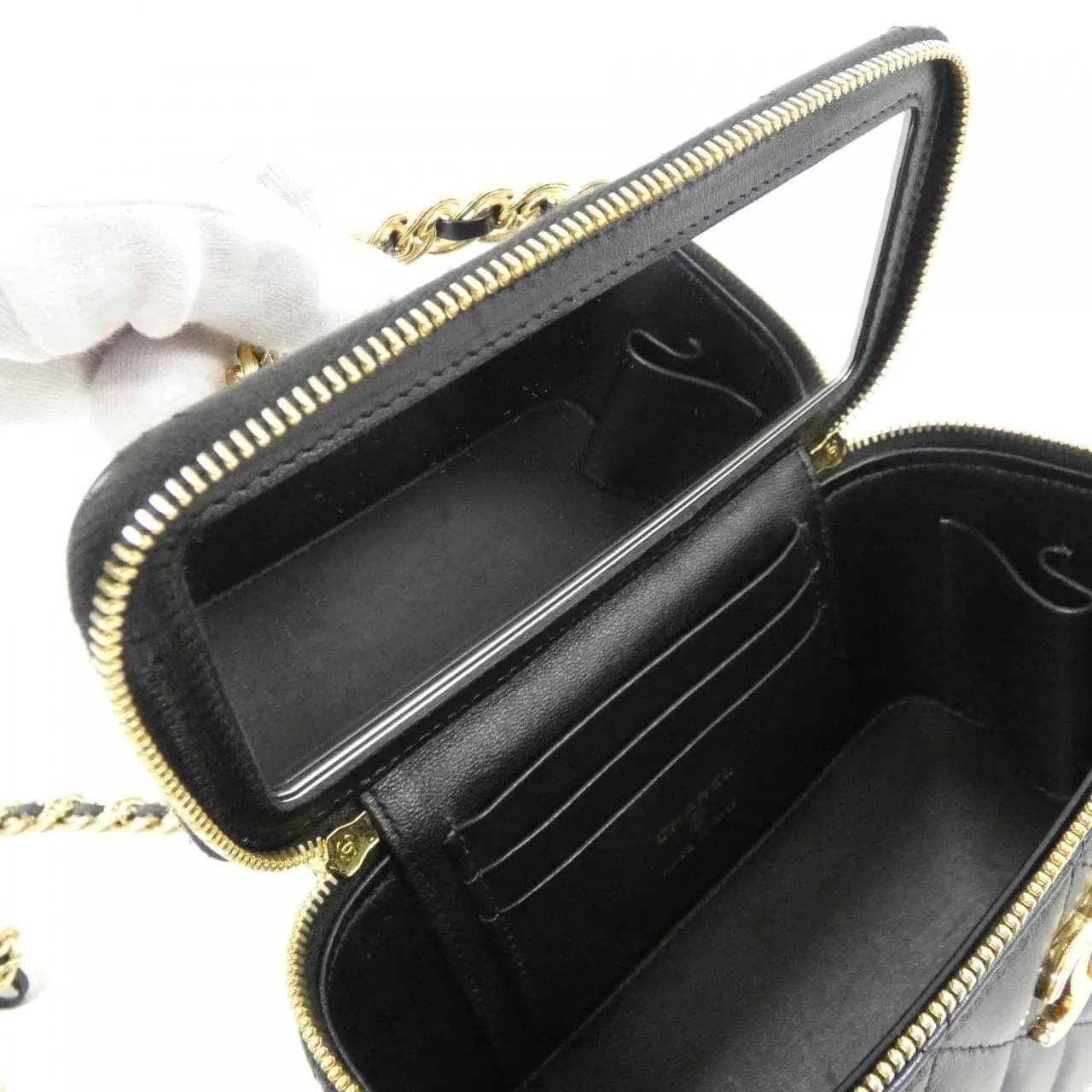CHANEL Chanel 19 AP3315 Handbag Lambskin