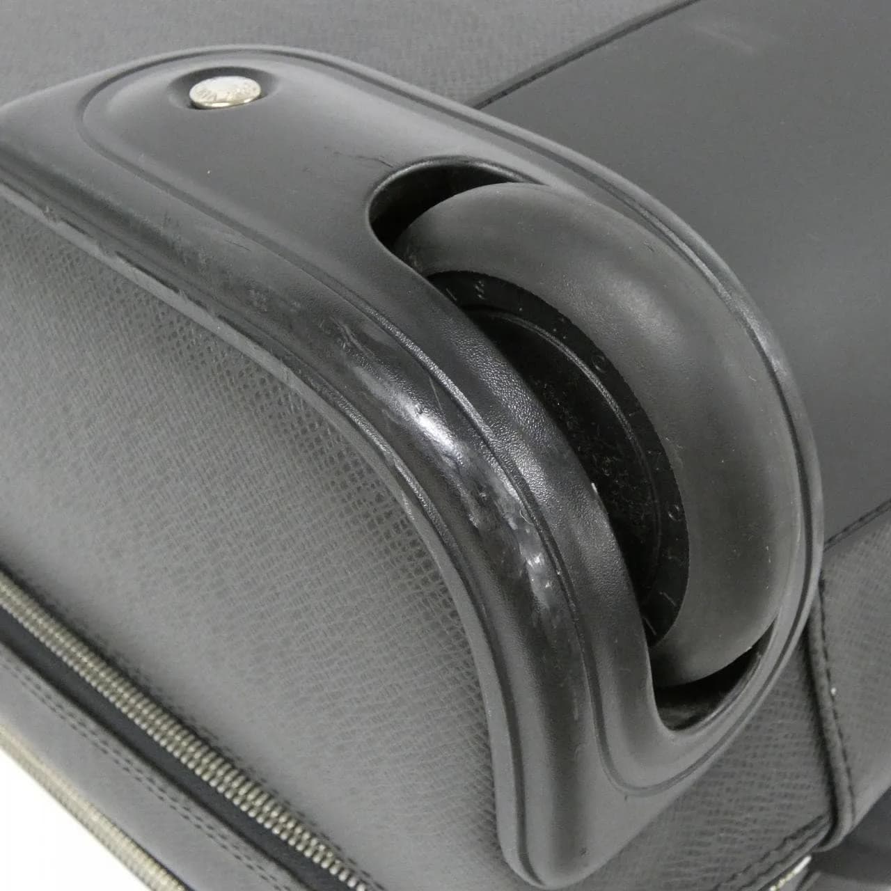 LOUIS VUITTON M23205 Bag