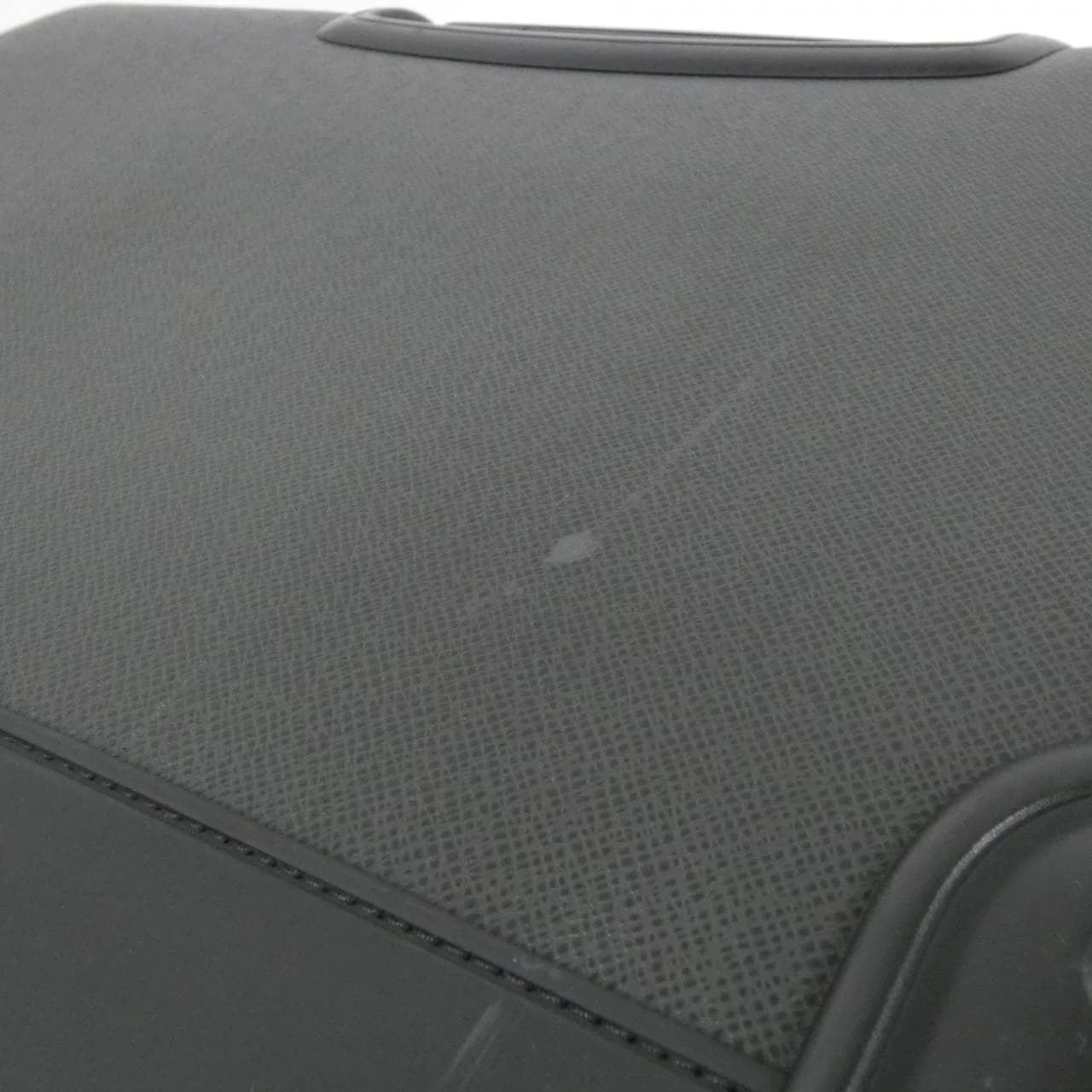 LOUIS VUITTON M23205 Bag