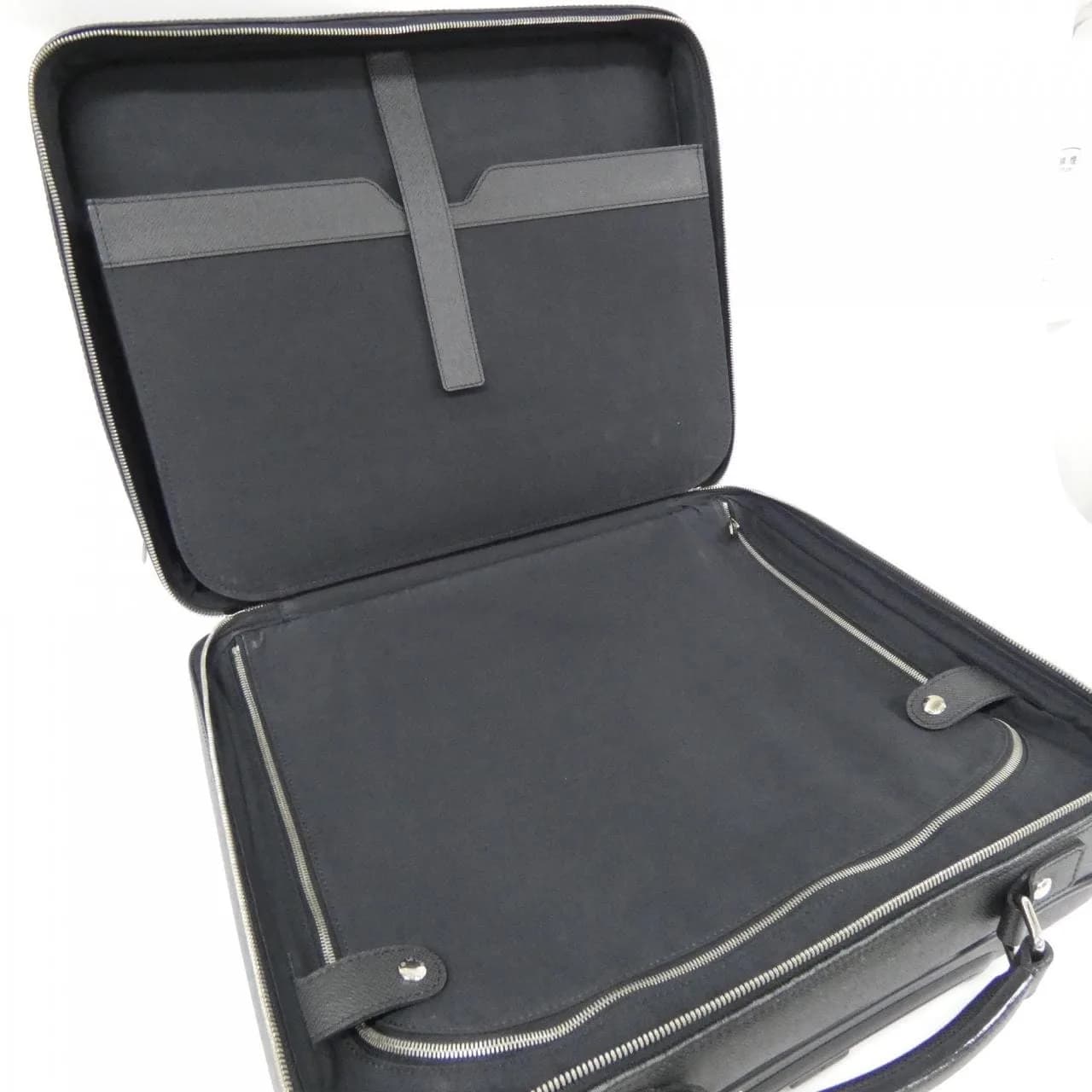 LOUIS VUITTON M23205 Bag